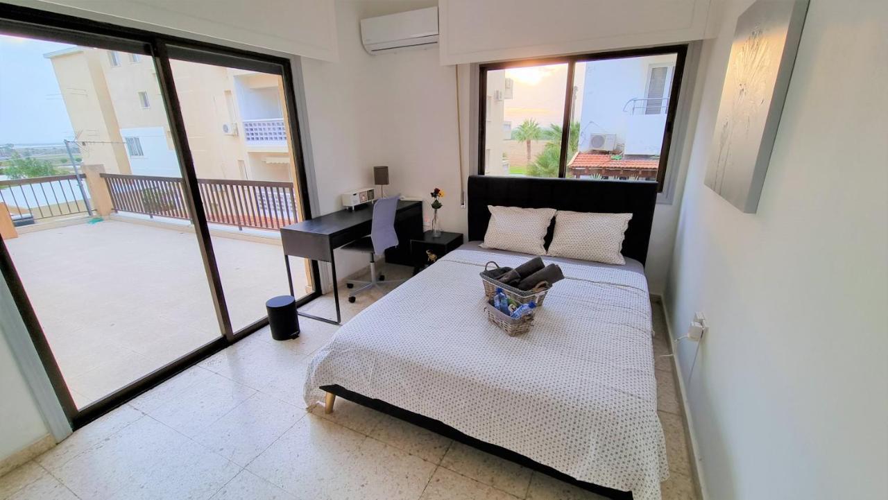 Cozy Beach Apt / 100 Mbit+ Netflix / Near Airport Λάρνακα Εξωτερικό φωτογραφία